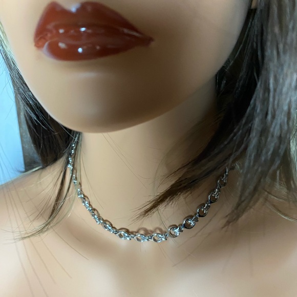 Designer-inspired Silver Links Necklace - Picture 4 of 4